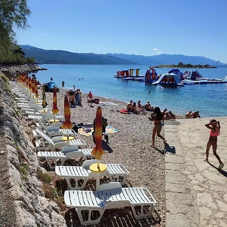 House With A Swimming Pool Breze, - 20493 노비비노돌스키